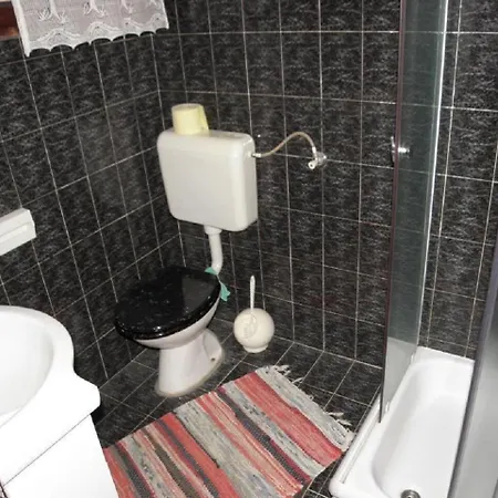 Andy Apartment
